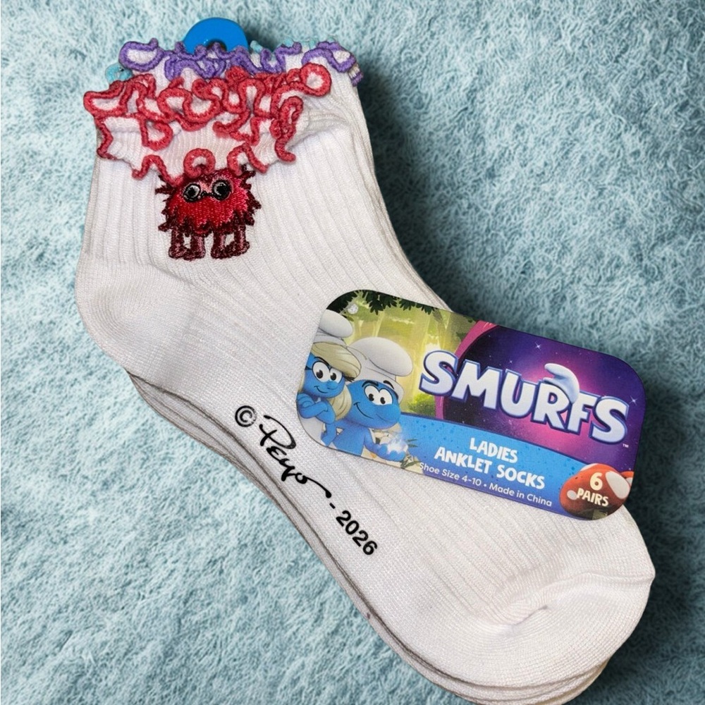 Super cute Smurf socks 6pack